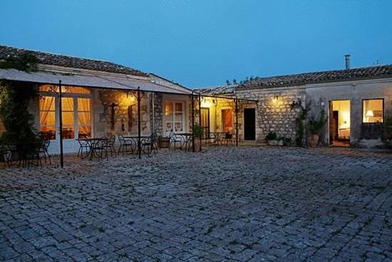 Masseria Ciancio Casa Serrafiori Eksteriør bilde