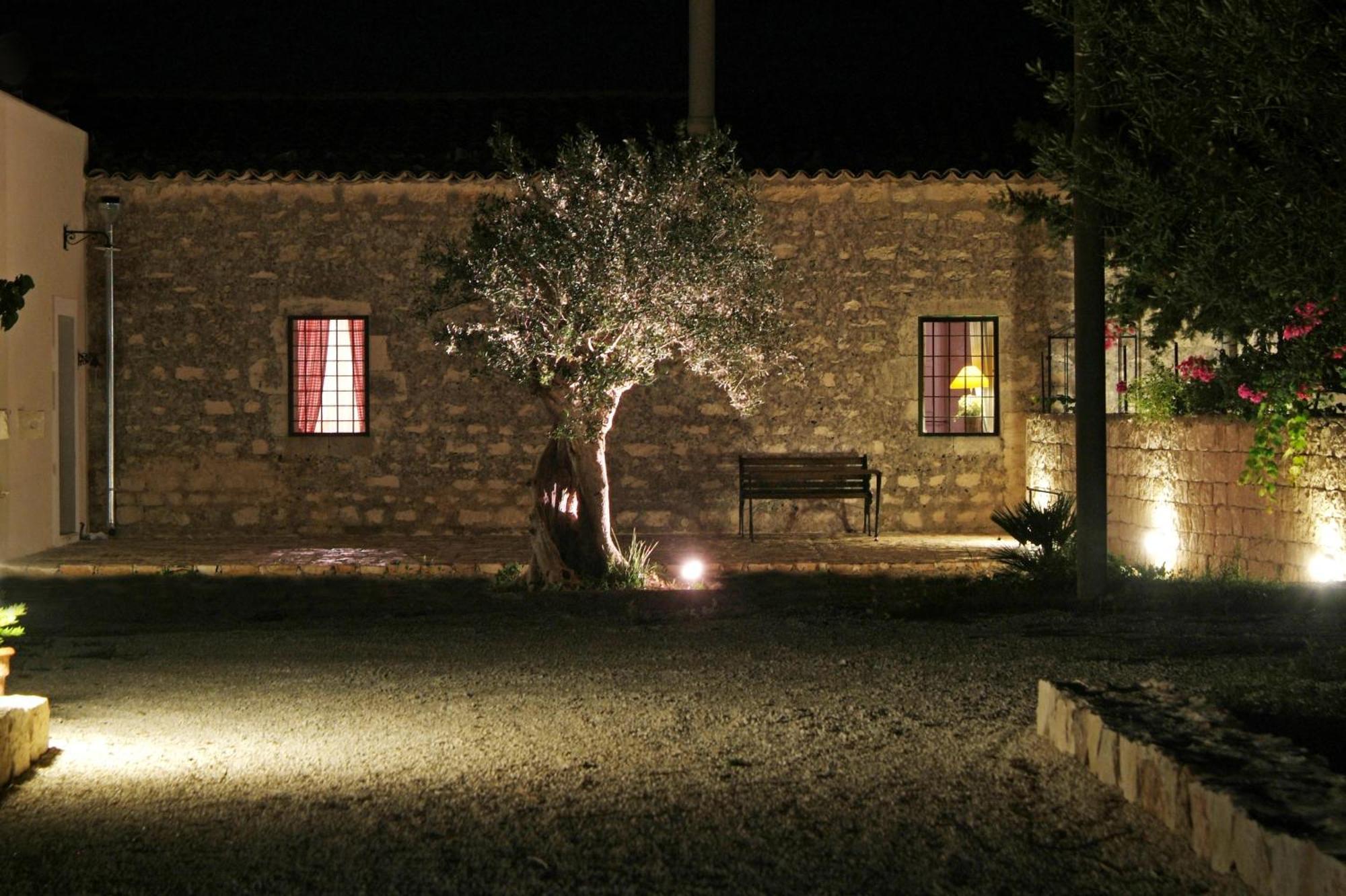 Masseria Ciancio Casa Serrafiori Eksteriør bilde