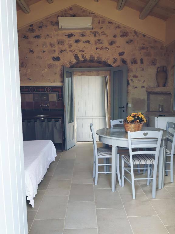 Masseria Ciancio Casa Serrafiori Eksteriør bilde