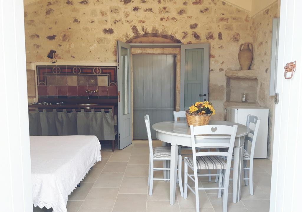 Masseria Ciancio Casa Serrafiori Eksteriør bilde